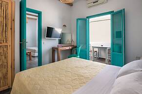 Nissia Beach Apartments and Suites