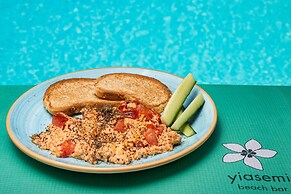 Nissia Beach Apartments and Suites