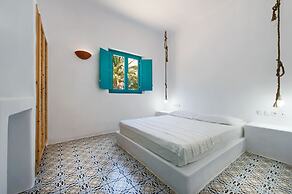 Nissia Beach Apartments and Suites