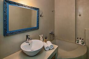 Nissia Beach Apartments and Suites