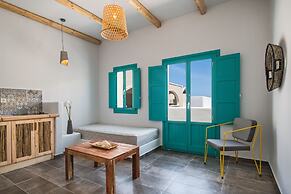 Nissia Beach Apartments and Suites