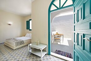 Nissia Beach Apartments and Suites