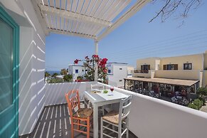 Nissia Beach Apartments and Suites