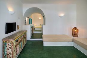 Nissia Beach Apartments and Suites