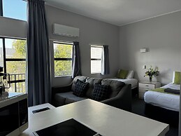 Wrights By The Sea Motel