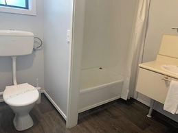 Wrights By The Sea Motel