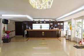 Hotel Plaza Versalles