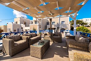 Hotel Thira