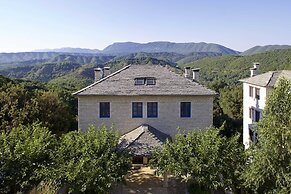 Zagori Suites Luxury Residences