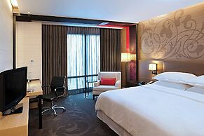 Four Points by Sheraton Bangkok, Sukhumvit 15