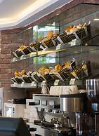 Faisalabad Serena Hotel