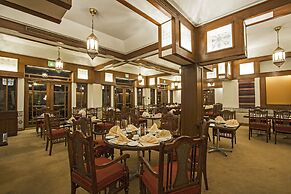 Faisalabad Serena Hotel