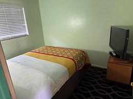 Klamath Motor Lodge
