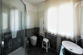 Bolgheri Marina Resort ex Varo Village