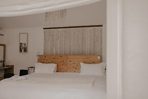 Qambathi Mountain Lodge