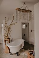 Qambathi Mountain Lodge