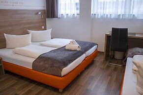 Orange Hotel und Apartments