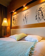 Safari Hotel