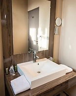 Safari Hotel