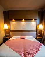 Safari Hotel