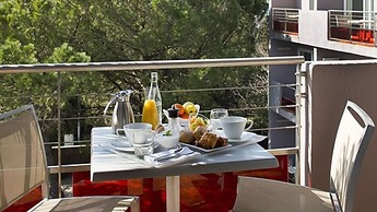 Safari Hotel