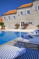 Hotel Martinis Marchi