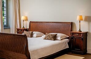Hotel Martinis Marchi