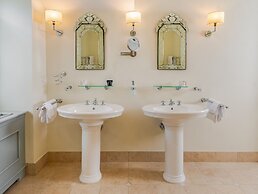 Hotel Martinis Marchi