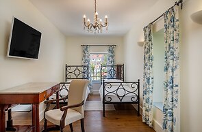 Hotel Martinis Marchi