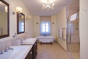 Hotel Martinis Marchi