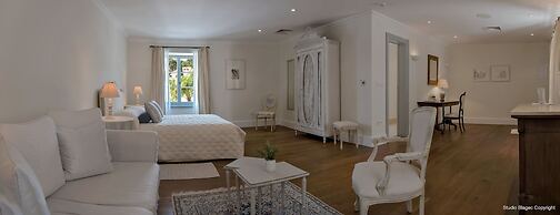 Hotel Martinis Marchi