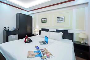 Golden Lotus Legend Hotel