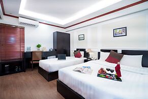 Golden Lotus Legend Hotel