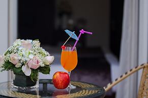 Golden Lotus Legend Hotel