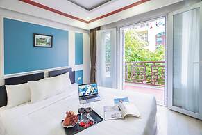 Golden Lotus Legend Hotel