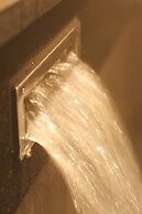 Aqua Bella - Hot spring Hotel