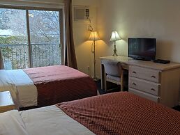 Summerland Motel