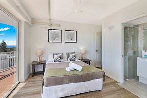 Beachside Resort - Kawana Waters