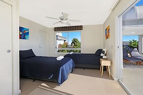 Beachside Resort - Kawana Waters