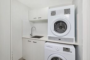 Beachside Resort - Kawana Waters