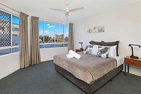 Beachside Resort - Kawana Waters
