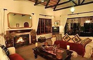 Thatchings Guest House