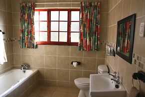 Thatchings Guest House