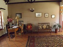 Thatchings Guest House