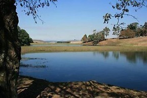 Thatchings Guest House