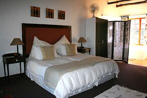 Thatchings Guest House