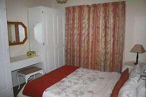 Thatchings Guest House