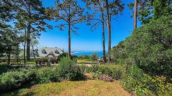 Hilltop Boutique Hotel