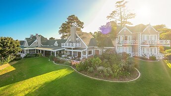 Hilltop Boutique Hotel