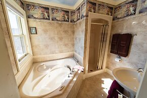 The Maple Inn B&B